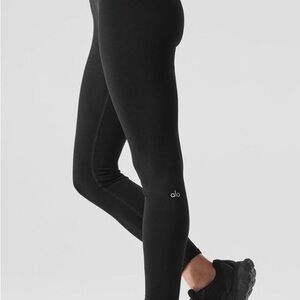 ALO Yoga Classic Black Leggings
